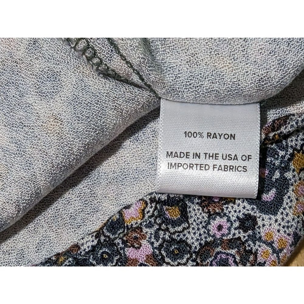 Roan‎ + Ryan 3/4" balloon sleeve V neck floral print pull over blouse size S - Picture 11 of 12